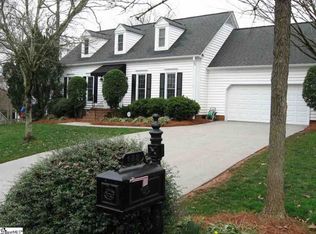 123 Woodway Dr, Greer, SC 29651