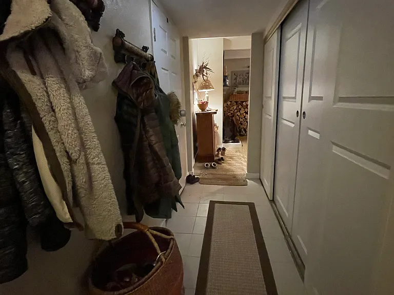 2525 S Dayton Way — Photo 7