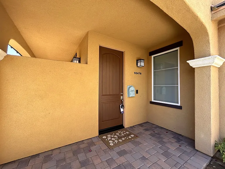 52478 Hawthorn Ct — Photo 3