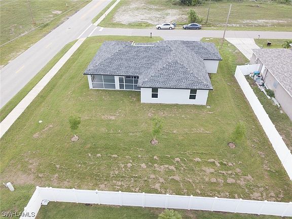 5th image of 1922 SW 25th Terrace Cpe