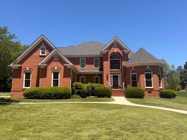 9713 Windrose Cir, Chattanooga, TN 37421