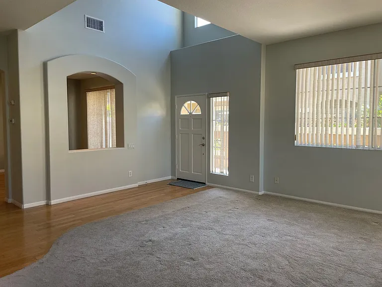 9 Theatre Ln — Photo 8