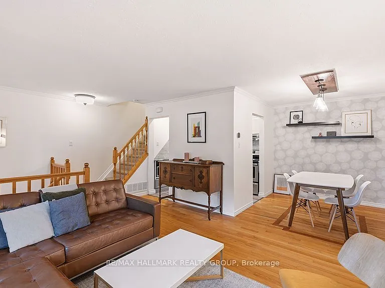 409 Montfort St #4 — Photo 11