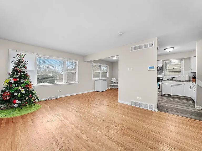 626 E 156th Pl — Photo 6