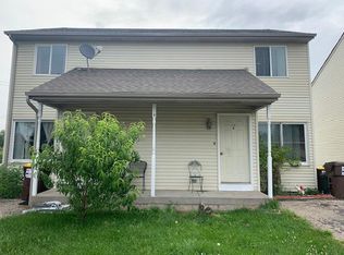 118 A & B Fremont St, Creston, IL 60113