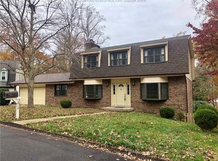 1812 Shadybrook Ln, Charleston, WV 25314