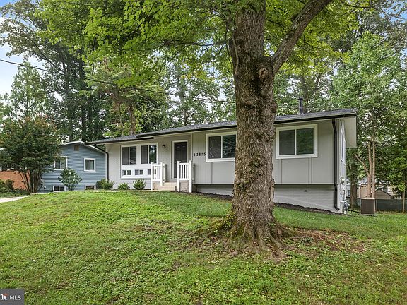 3rd image of 13815 Vista Dr