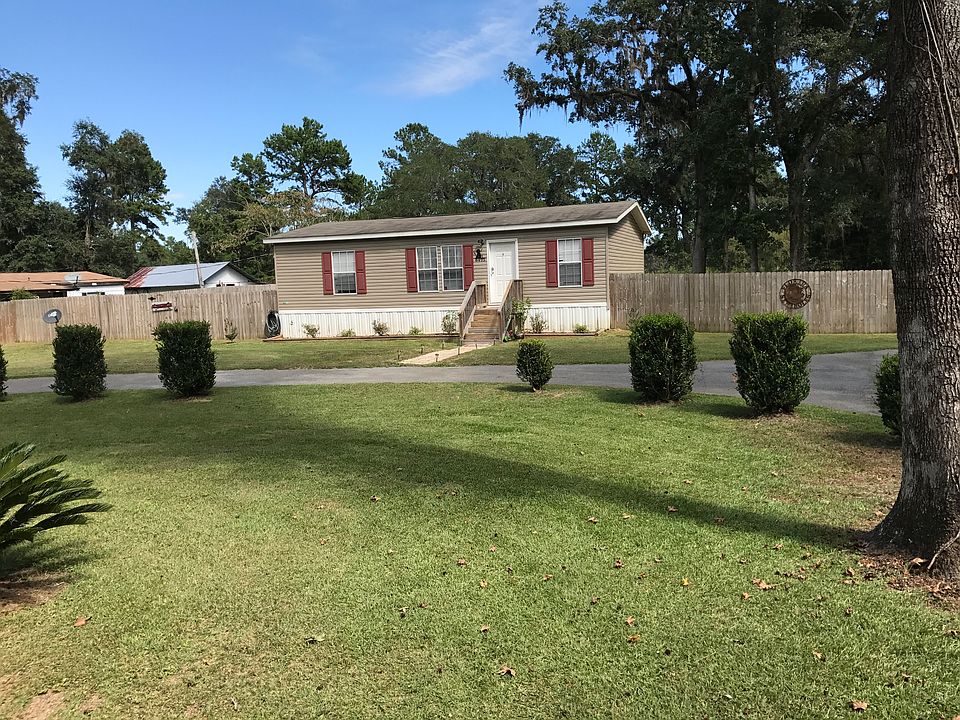 1st image of 8495 Manor Dr