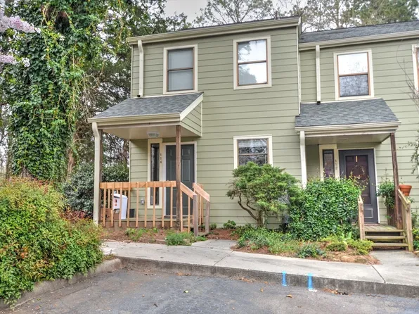 114 Beechwood Dr, Carrboro, NC 27510