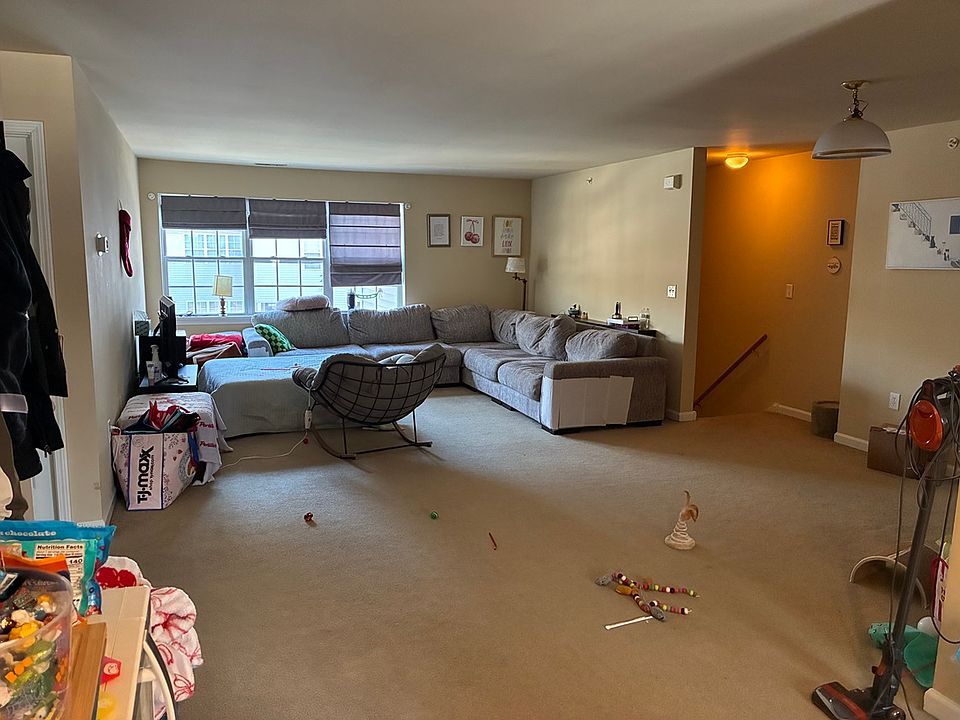 1st image of 3577 Carman Rd APT 1