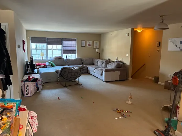 3577 Carman Rd APT 1, Schenectady, NY 12303