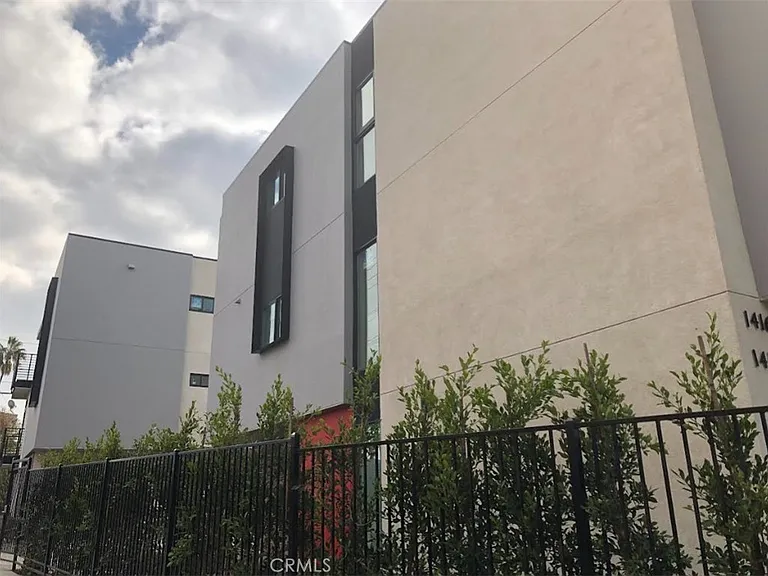 1416 S Cloverdale Ave — Photo 5