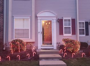 86 Maria Ct, Kendall Park, NJ 08824