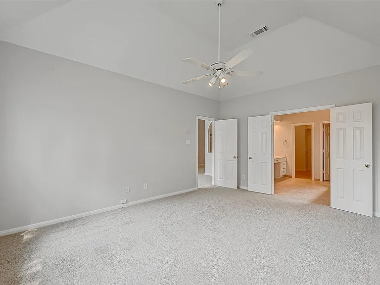 4126 Surreydon Dr — Photo 14