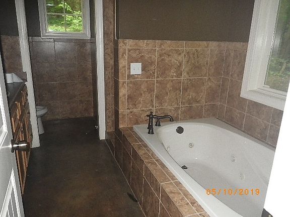 5th image of 1523 N Plantation Dr