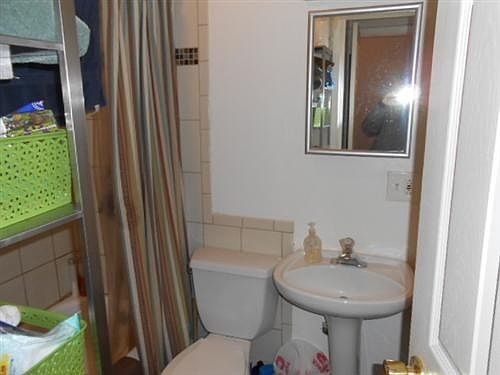 2nd image of 1046 N Honore St #1RR