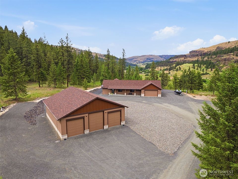 1st image of 34947 Sharptail Lane