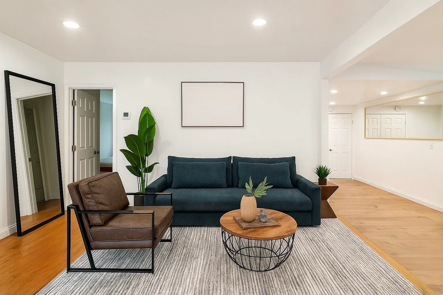 4 bed, 1797 sqft, $8,500 — Photo 2