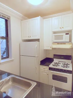 Rented by Manhattan Connection | media 49