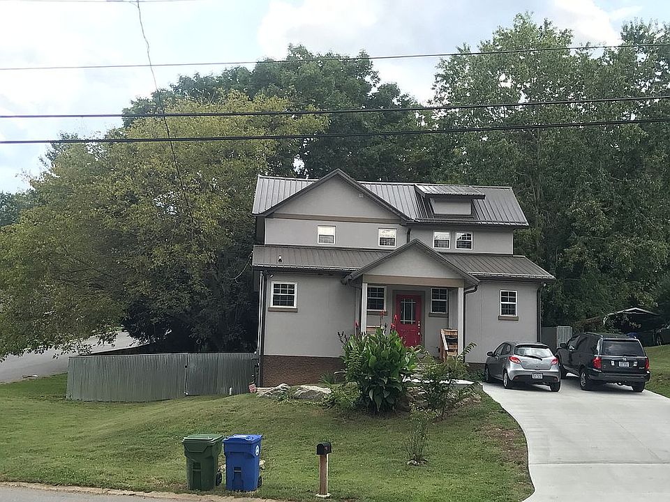2nd image of 117 S Grove St