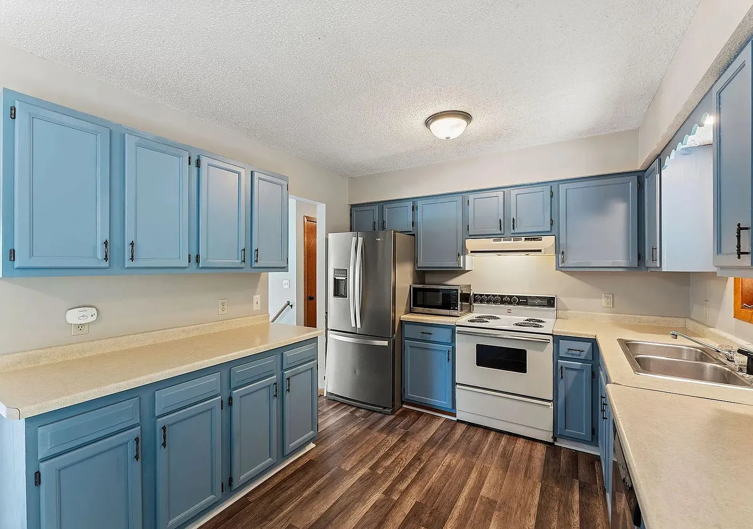 Charming 3BR House in Cannon Falls — Photo 4