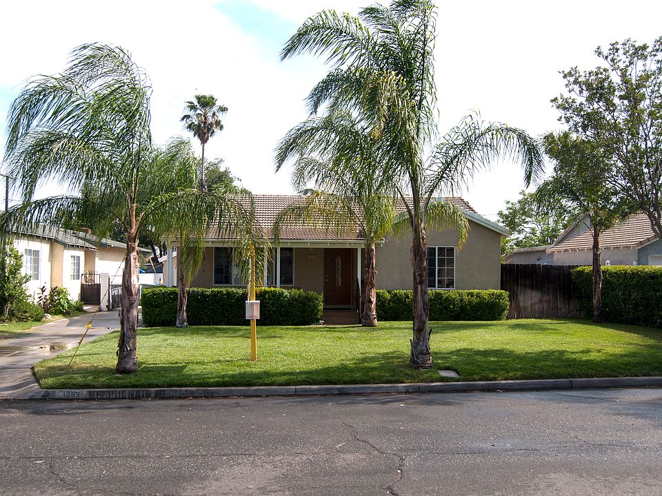 1st image of 1053 W 24th St