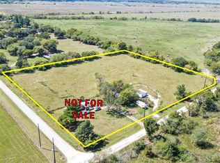 1741 Johnston Rd, Wallis, TX 77485