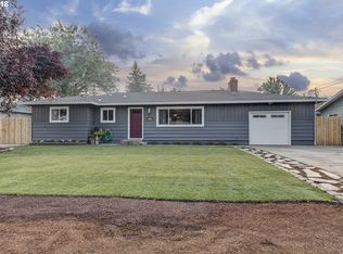 75 Crater Ln, Central Pt, OR