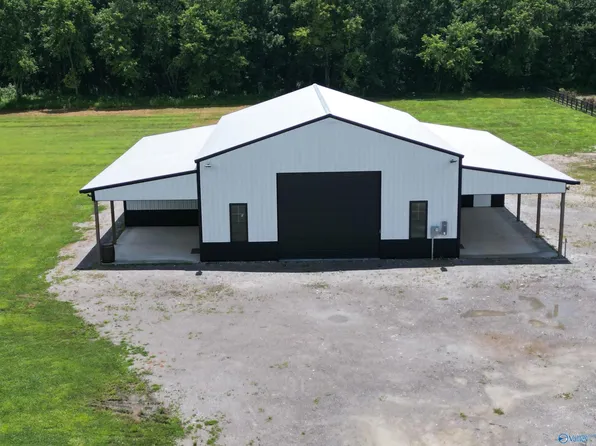 168 Morris Ln, Toney, AL 35773