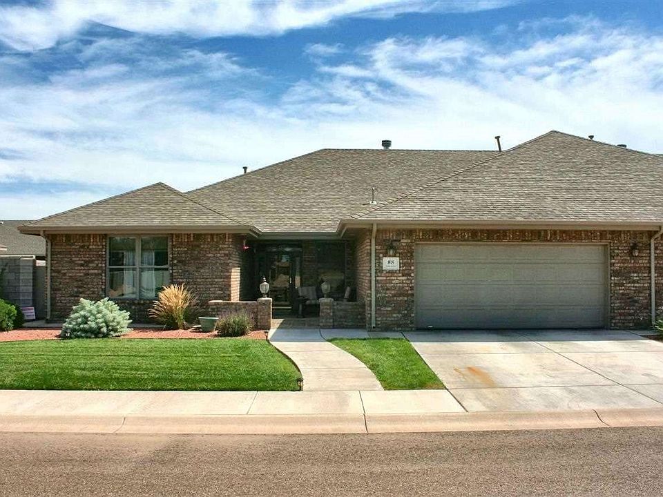 1st image of 8 Solana Ln