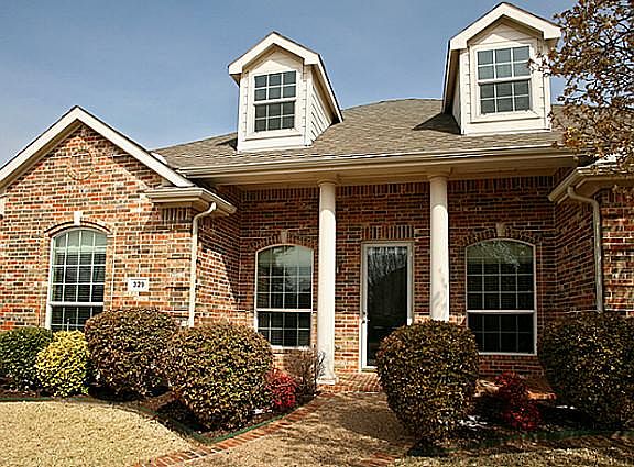 2nd image of 329 Shady Oaks Dr