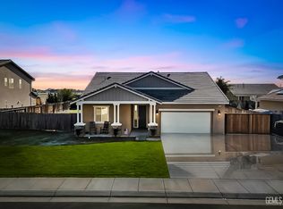 15413 Carparzo Dr, Bakersfield, CA 93314