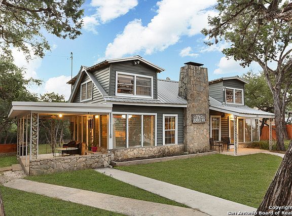 3rd image of 395 Angel Dr