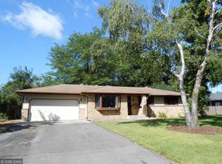 9267 Zinnia Ln N, Maple Grove, MN 55369