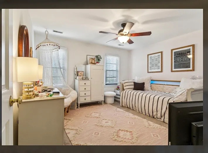 300 Fairfax Way — Photo 23