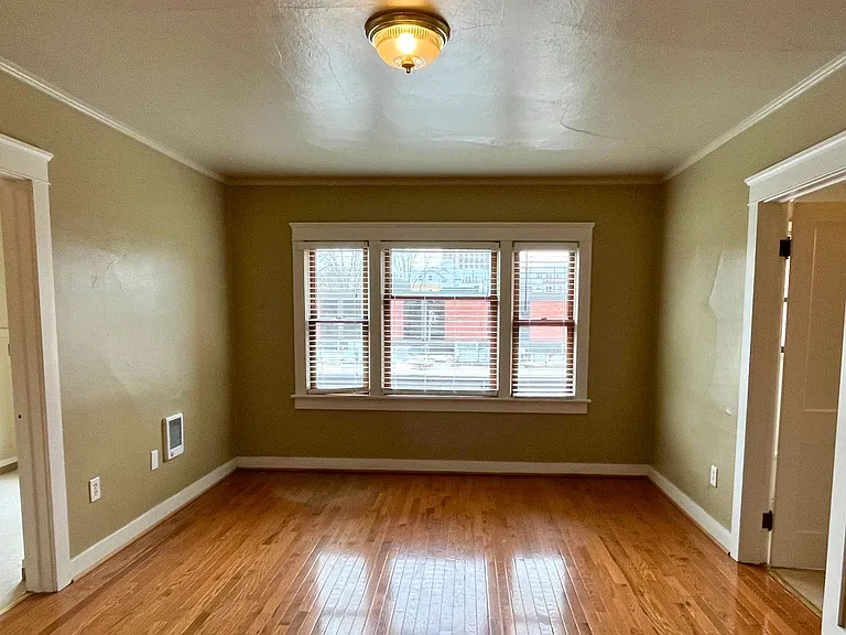 1263 Oak St #203 — Photo 3