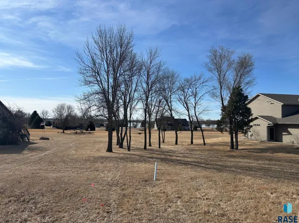 Lake Dr, Wentworth, SD 57075