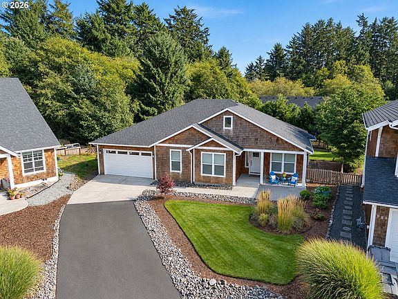 2nd image of 741 Creekside Dr