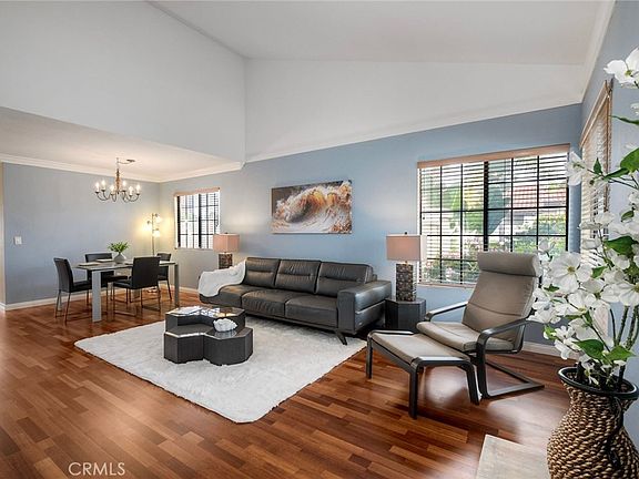 4th image of 948 Alyssum Rd