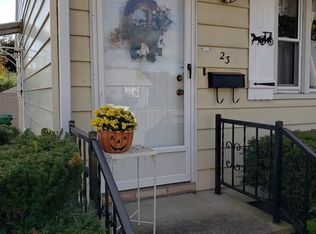 23 Daley St, Chicopee, MA 01013