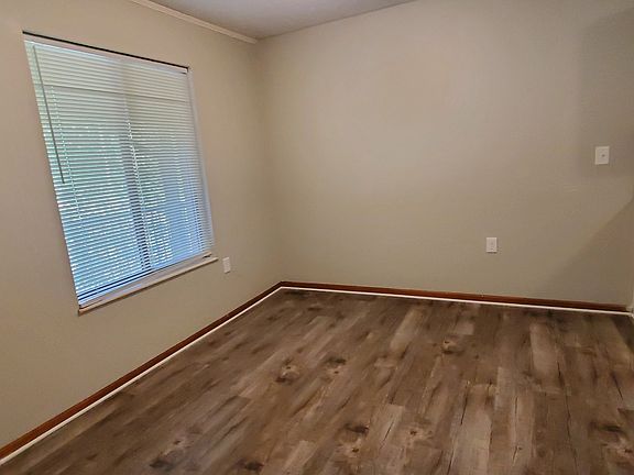 2nd image of 815 Twin Oaks Way #230