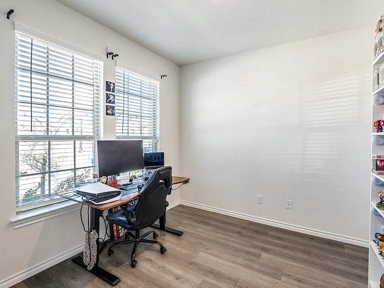 2608 Hale Rd — Photo 17