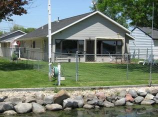 2932 Waubesa Ave, Madison, WI 53711