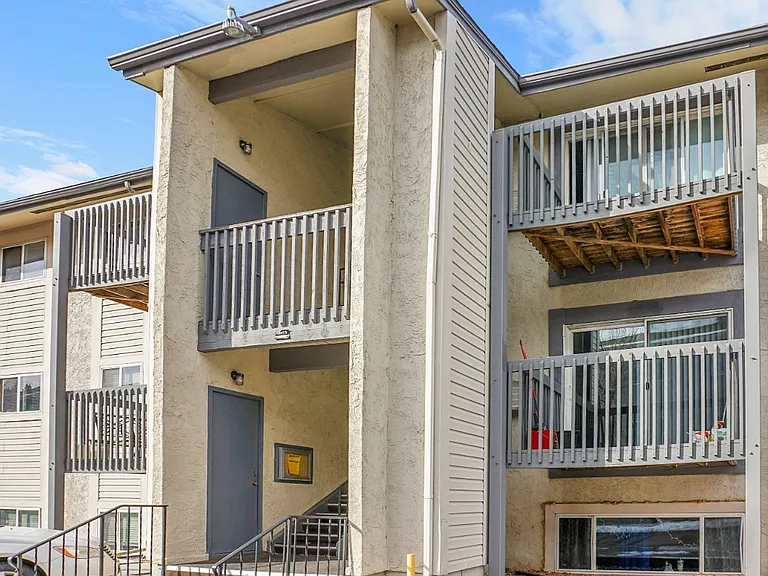 5030 El Camino Dr — Photo 10