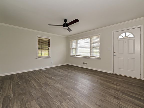 2nd image of 1640 Eaves Rd