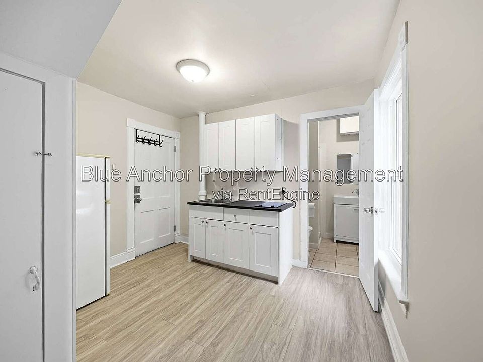 1st image of 195 Albert St #3