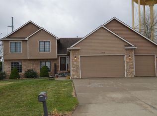 7323 SW Lancelot Ct, Topeka, KS 66610