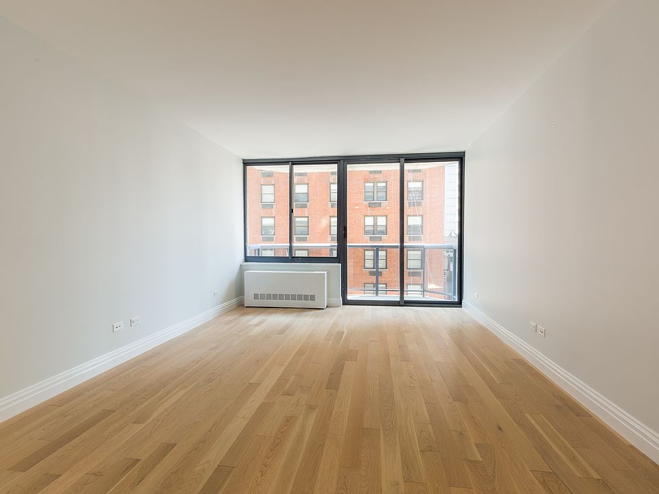 1st image of 235 W 48th St APT 11G