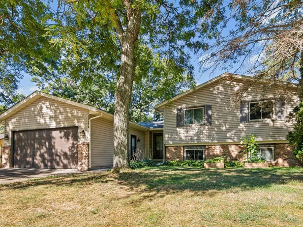 23926 Fillmore St NE, East Bethel, MN 55005