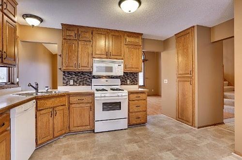 5th image of 8841 Loch Lomond Ct N